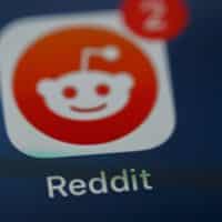 OpenAI asegura una asociación clave con Reddit