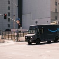 Amazon utilizará visión por computadora para detectar defectos antes del envío