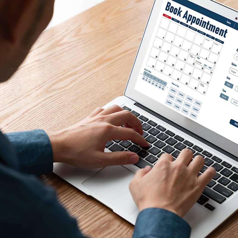 📷 LinkedIn integra la programación calendamente en botones de perfil 3 LinkedIn Integrates Calendly Scheduling Into Profile Buttons